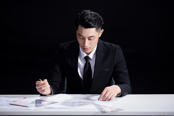 上午办公会计工作摄影图片 (1).jpg